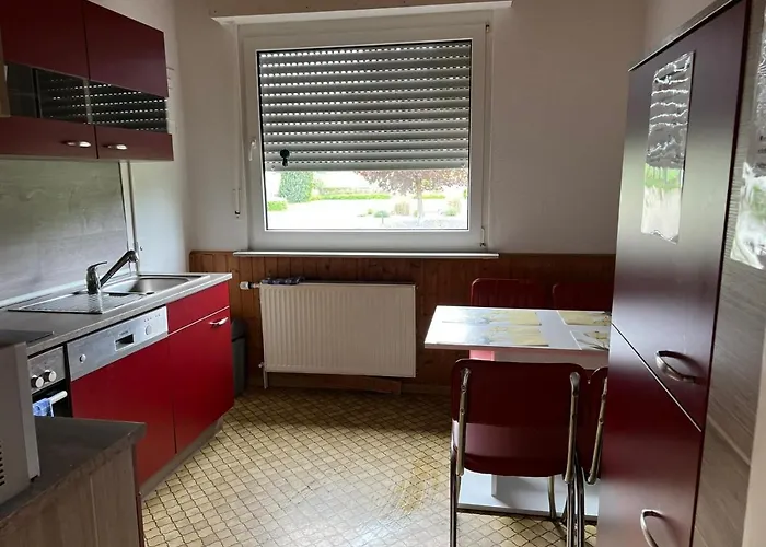 Ruhige freistehender Bungalow mit Parkplatz
